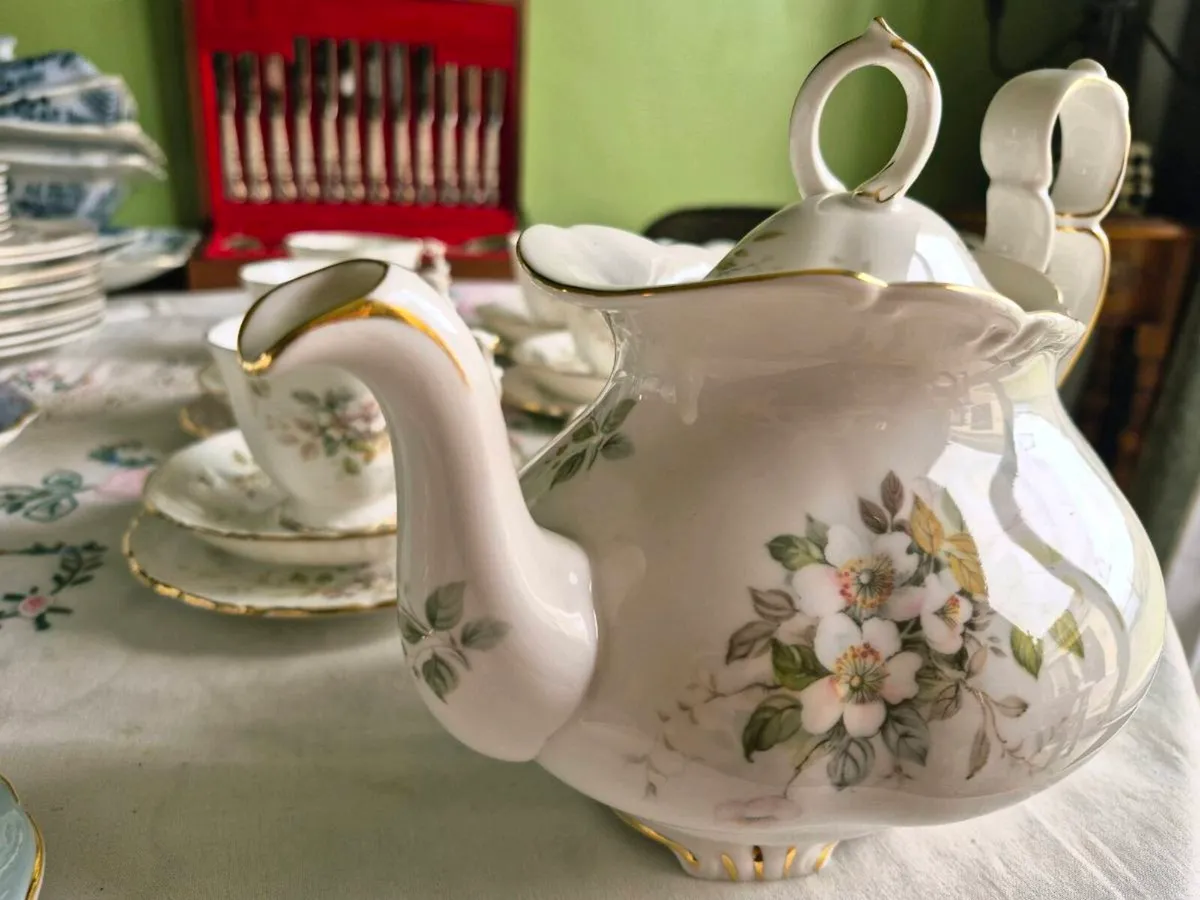 Royal albert Haworth - Image 3