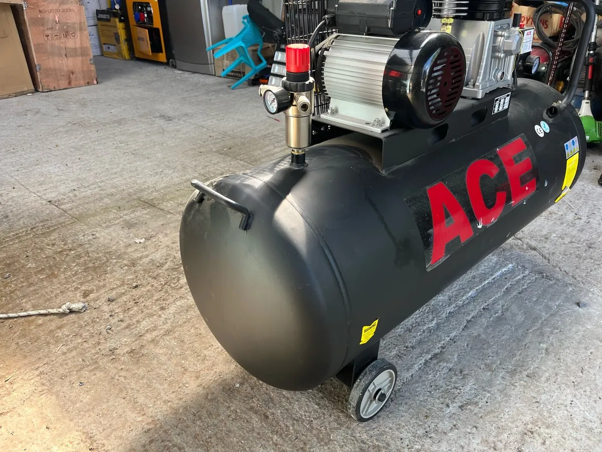 200 L air compressor - Image 2