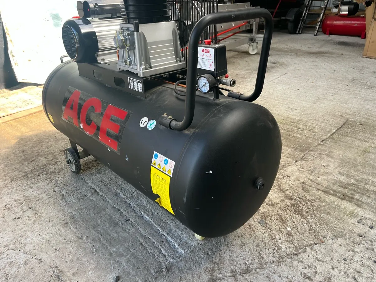 200 L air compressor - Image 3