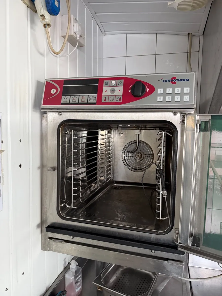 Kitchen equipment - Image 1