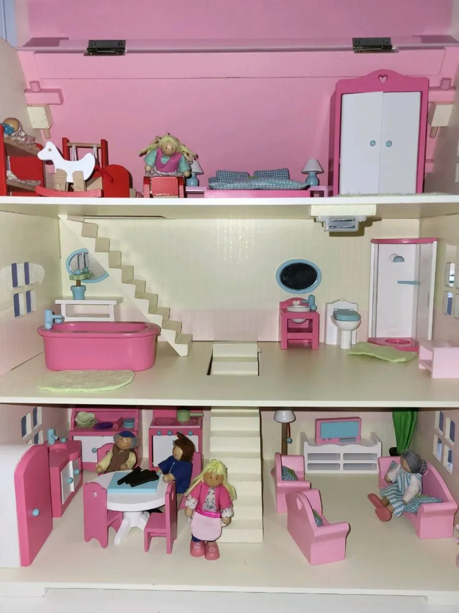 Wooden dolls house with accessories (3 storey) - Image 2