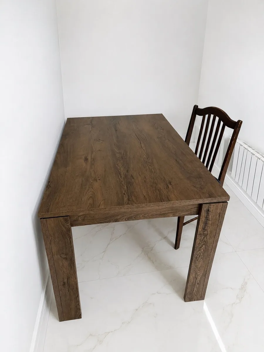 Dining table - Image 2