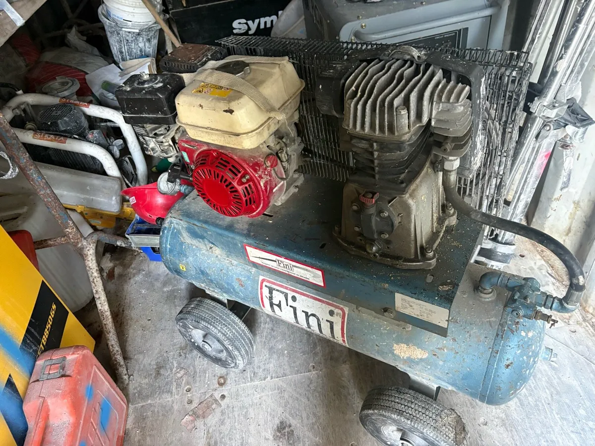 Paternal compressers diesel generators - Image 3