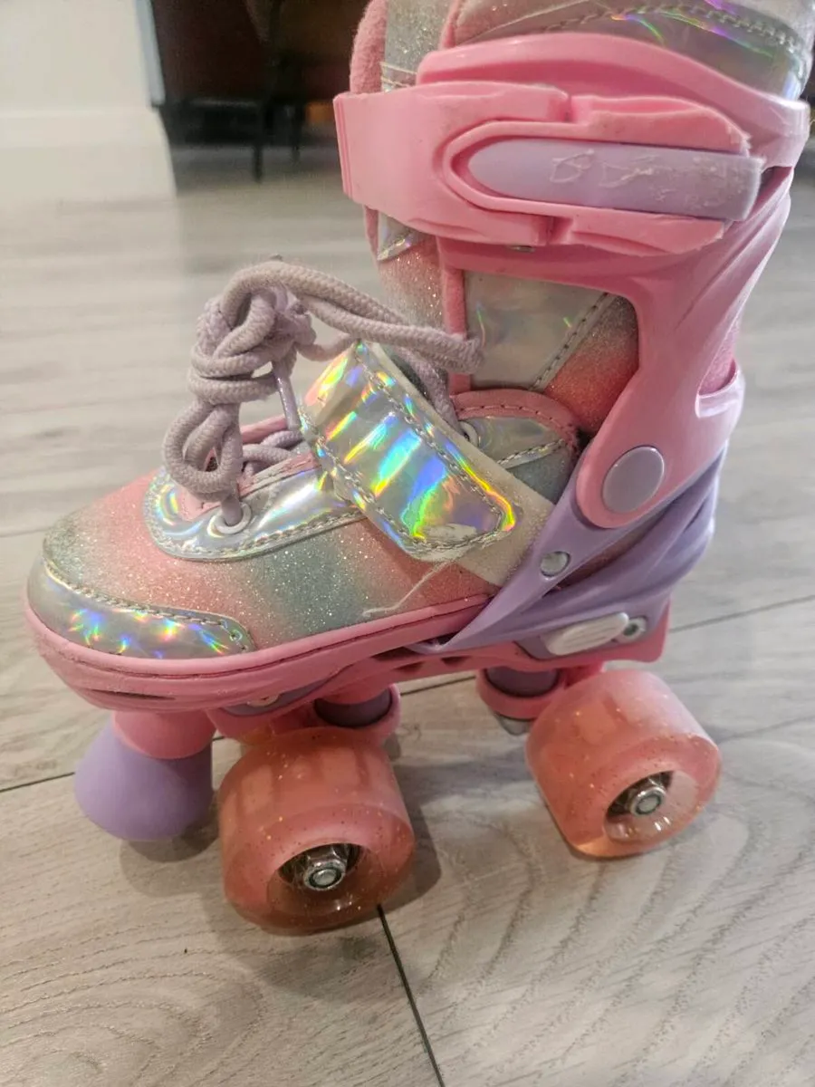 Rollar Skates - Image 1