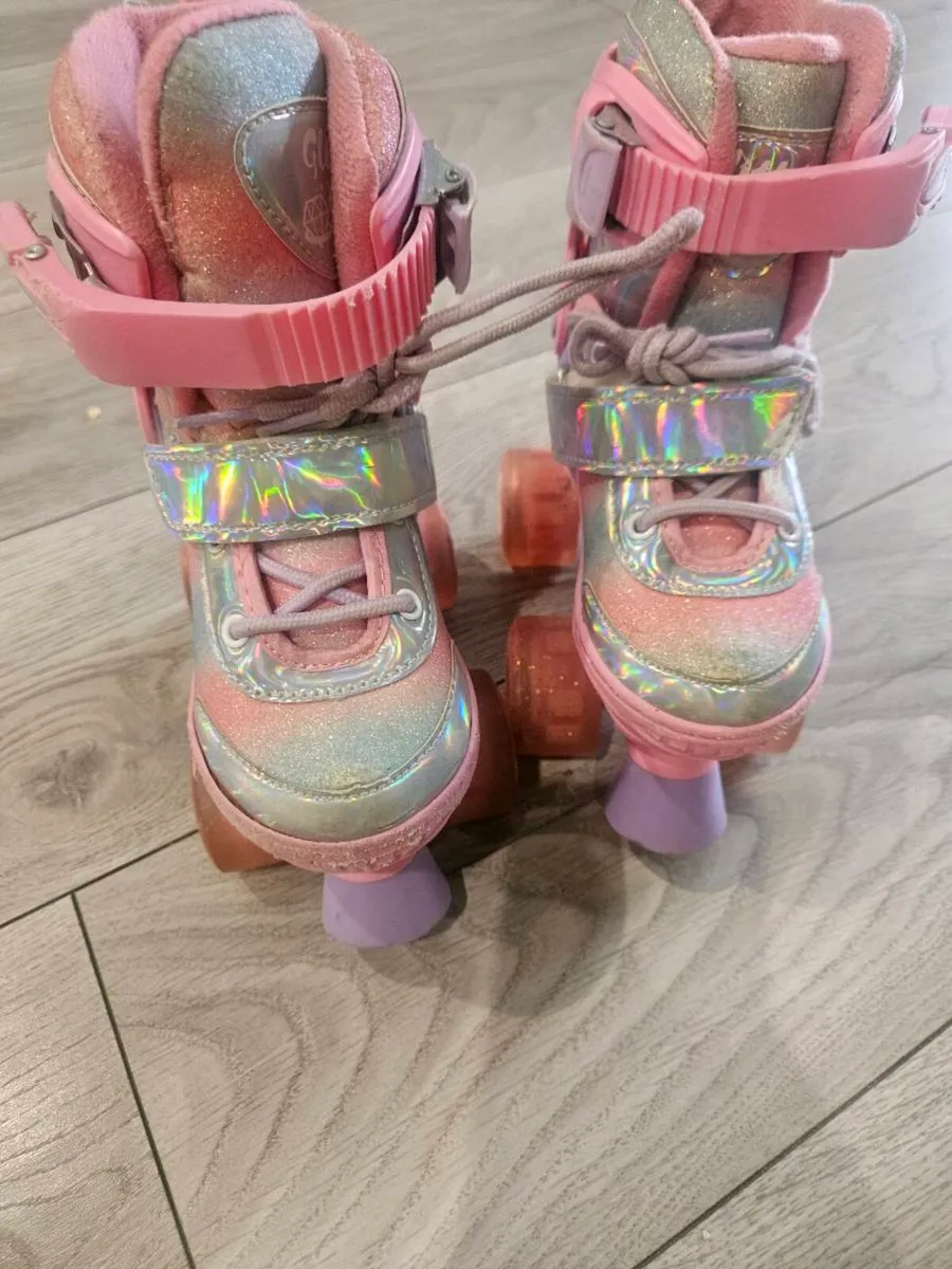 Rollar Skates - Image 2