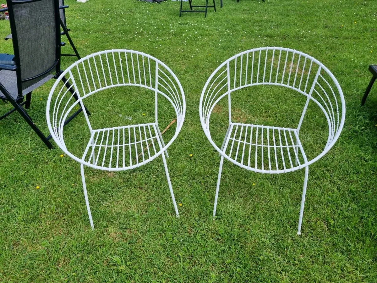 Garden furniture prices listed below - Image 3