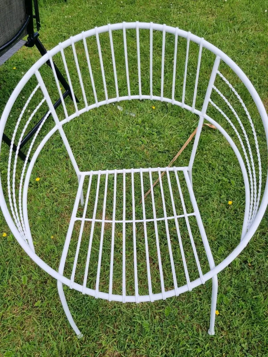 Garden furniture prices listed below - Image 4