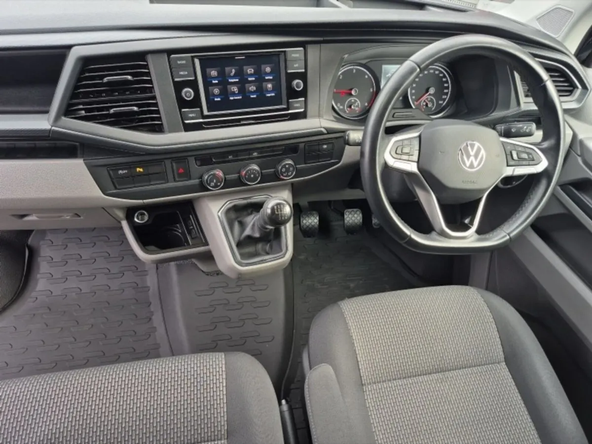 Volkswagen Transporter ** HIGHLINE ** HUGE SPEC ** - Image 2