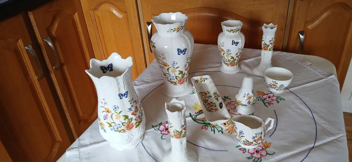 Aynsley  collection - Image 3