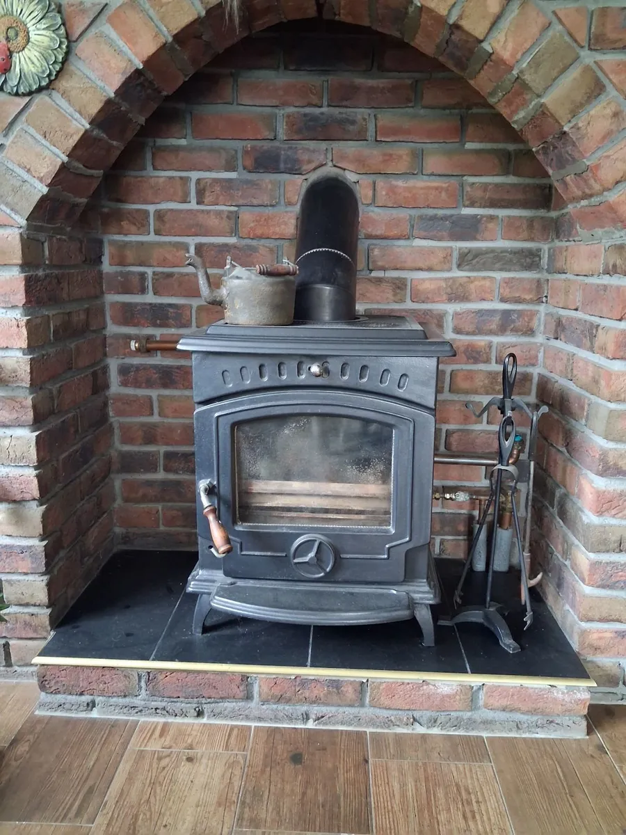 Stove with back boiler - Image 2