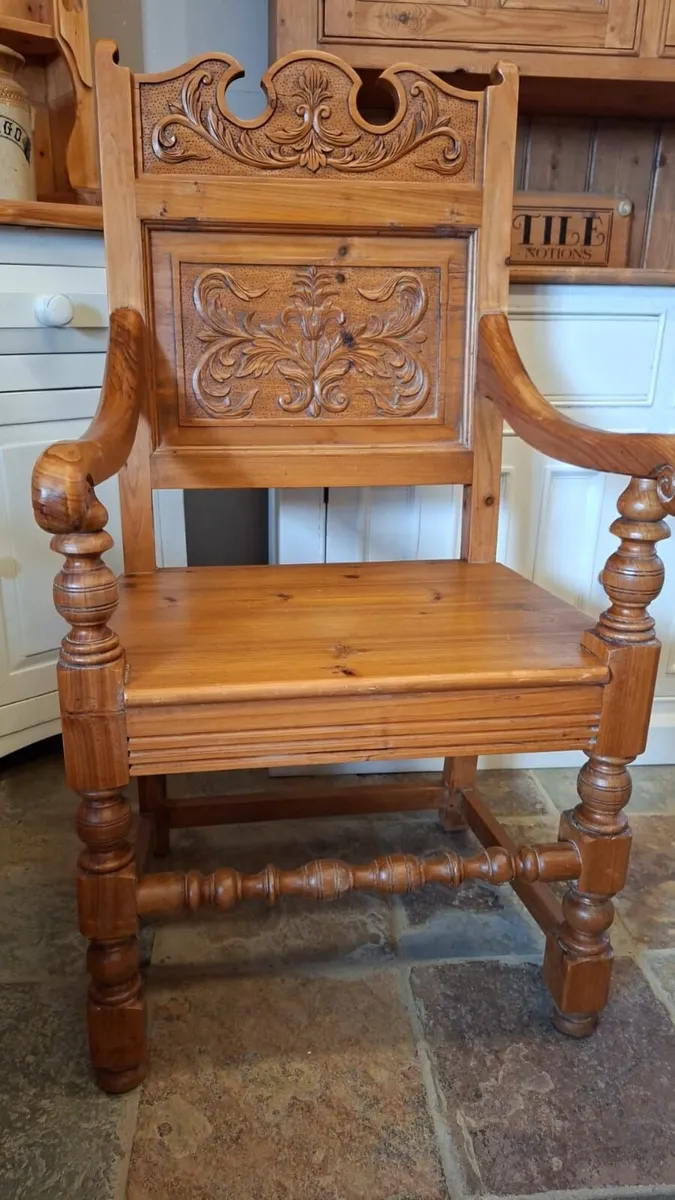 Pair vintage carved pine chairs - Image 4