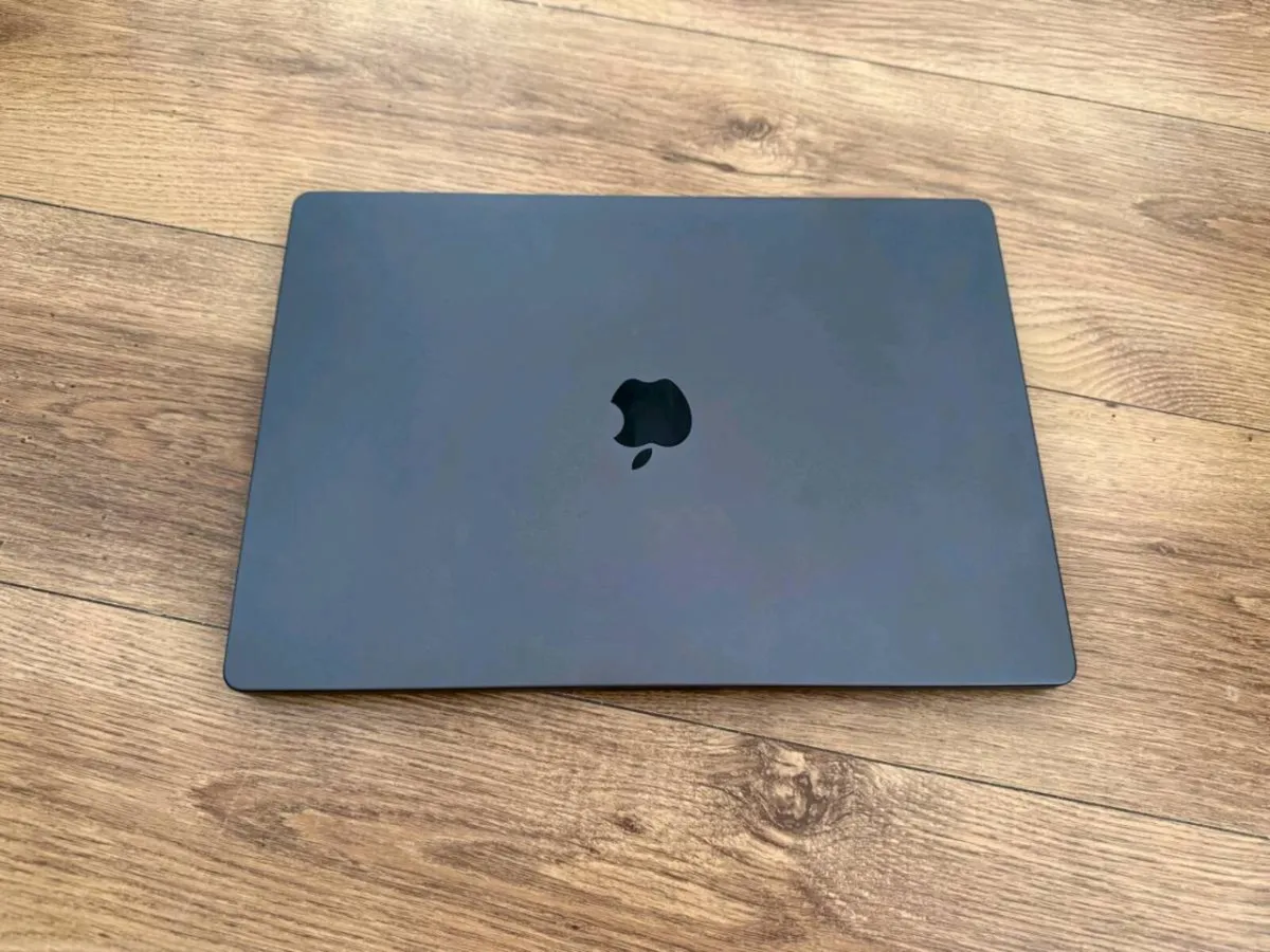 New MacBook Pro 16" (2026) — M5 Pro, 24GB, 1TB - Image 2