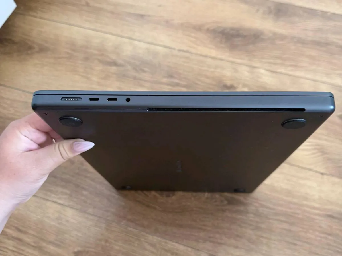 New MacBook Pro 16" (2026) — M5 Pro, 24GB, 1TB - Image 4