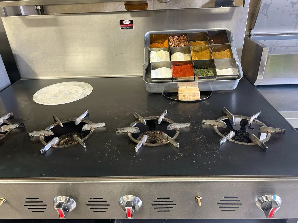 Cooker - Image 1
