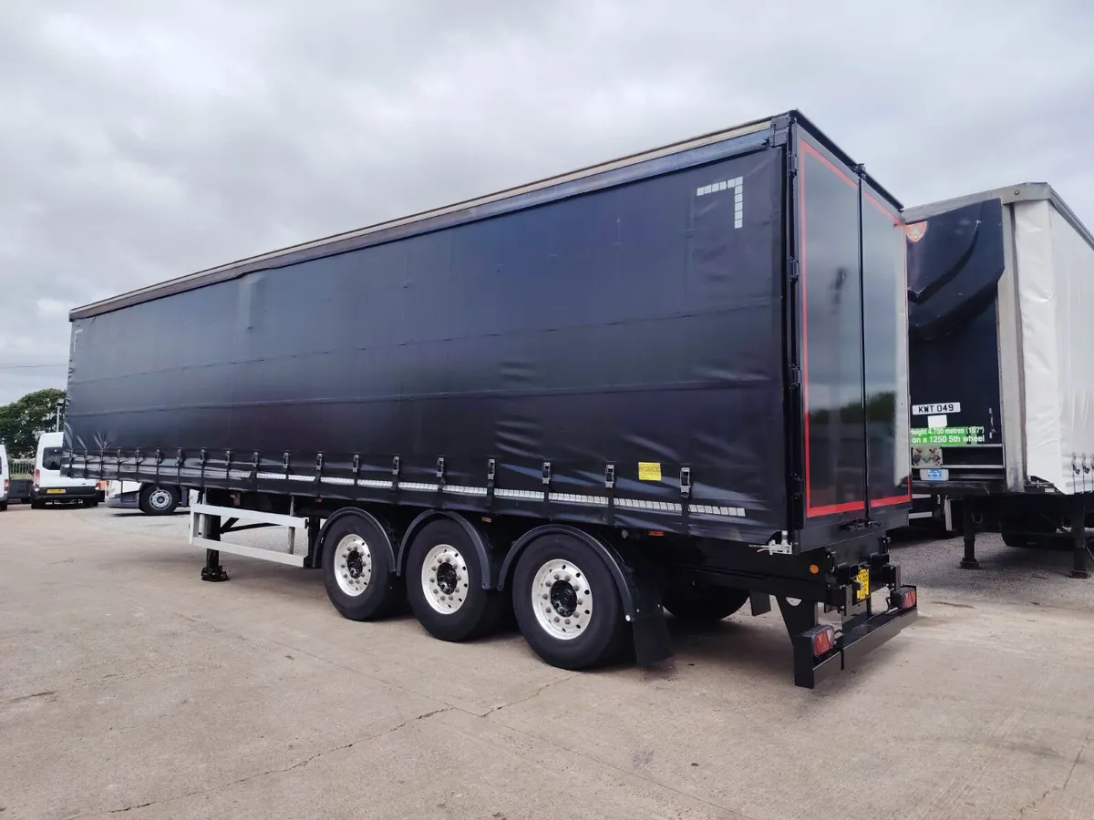 40 foot Curtainsider Moffet brackets Lift Axle - Image 2