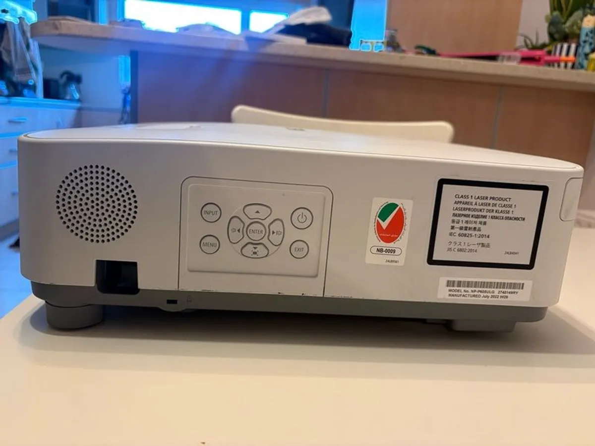 NEC projector - Image 4