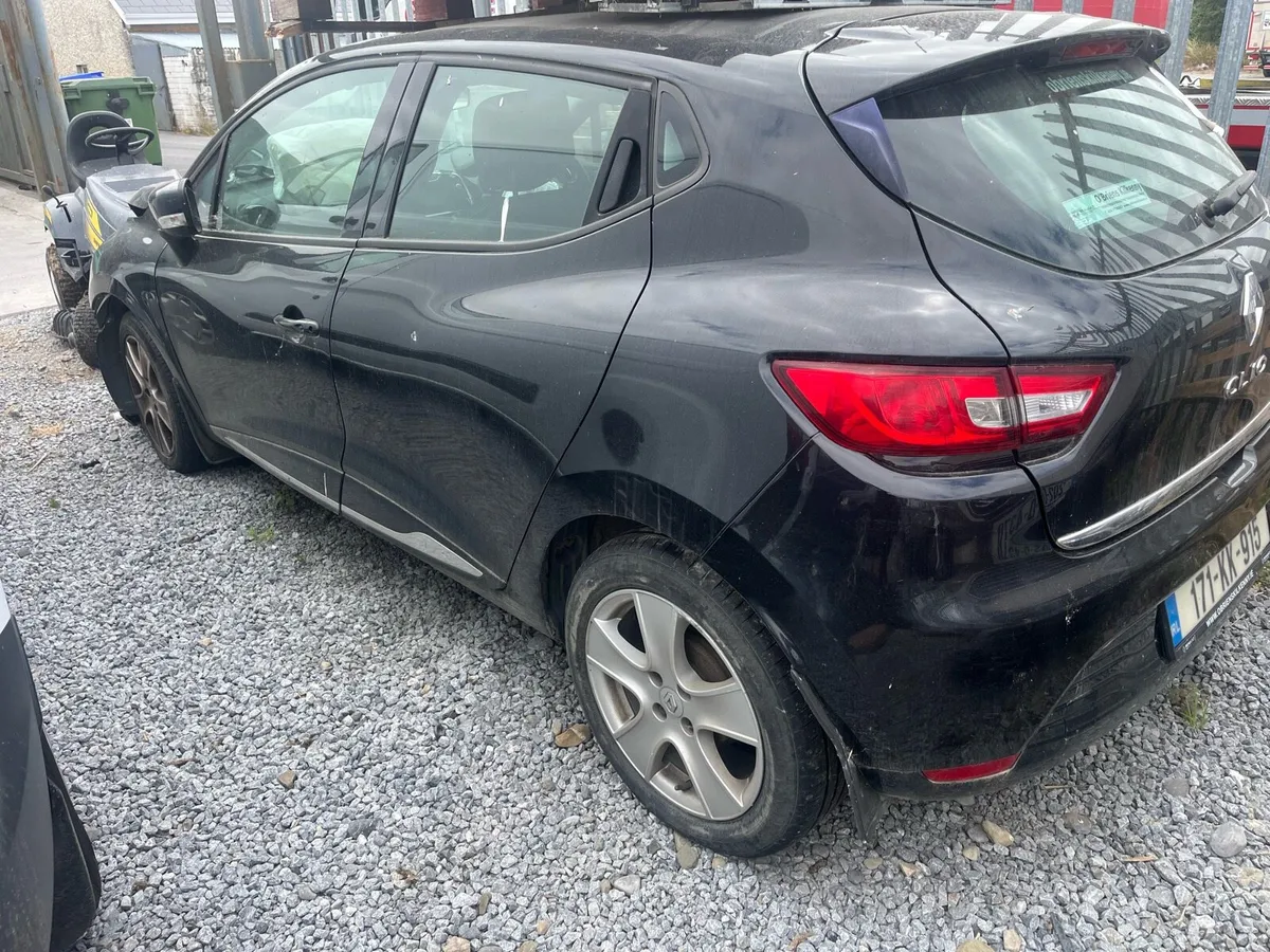 Renault Clio 1.5 diesel - Image 2