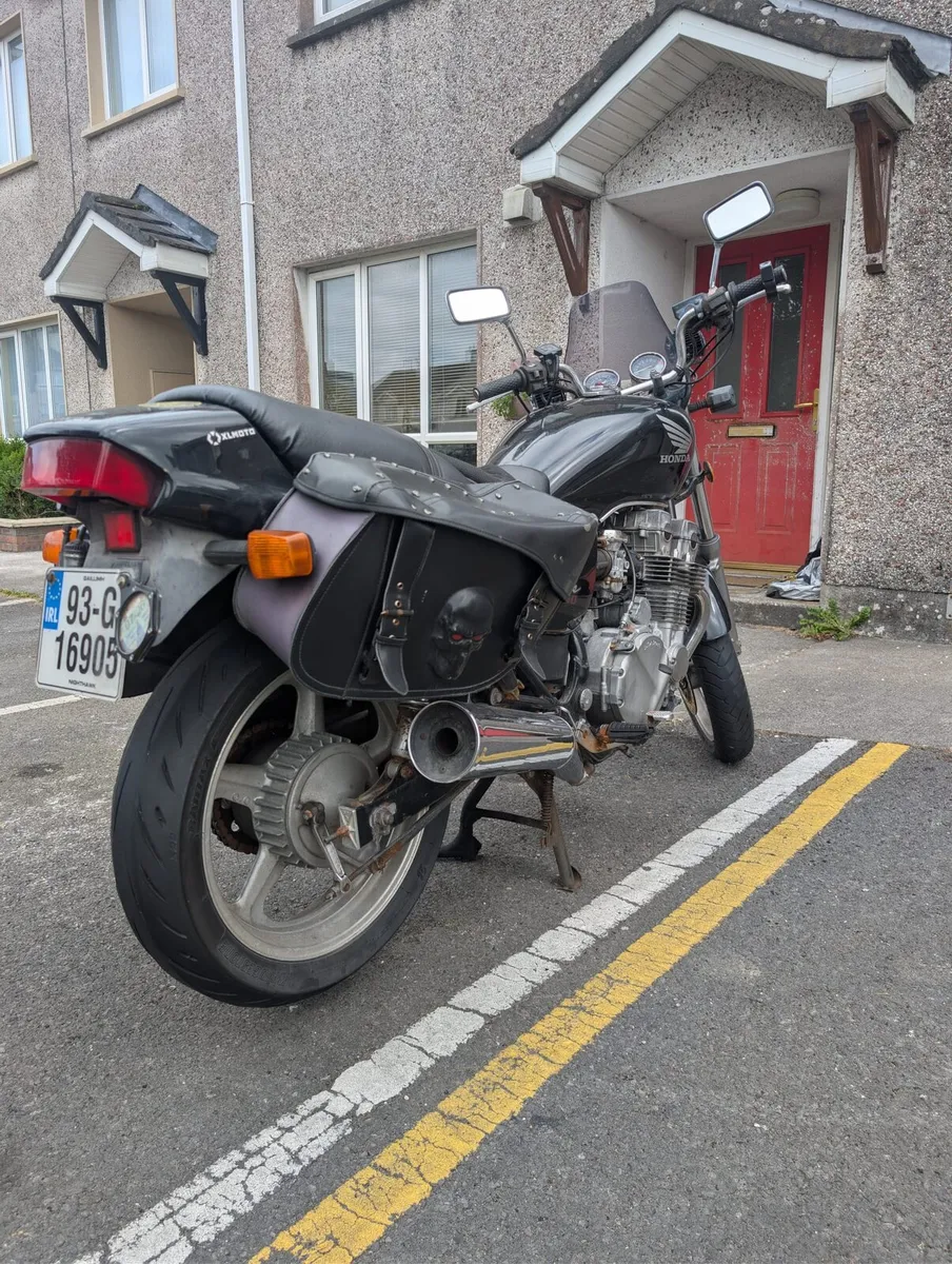 Honda CB750 Nighthawk - Image 2