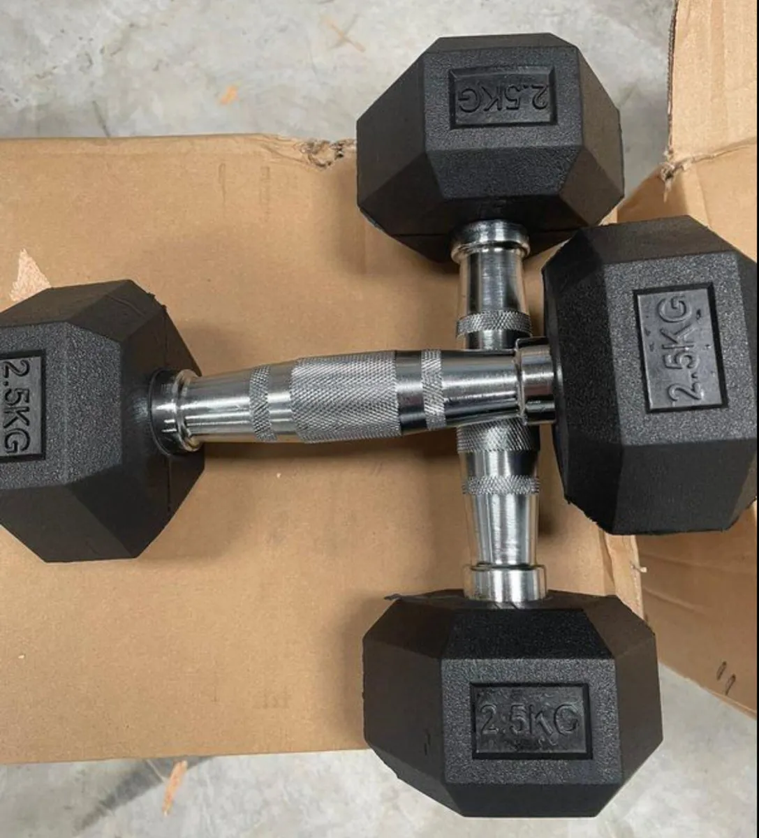 Brand new Hex Rubber Dumbbells - Image 3