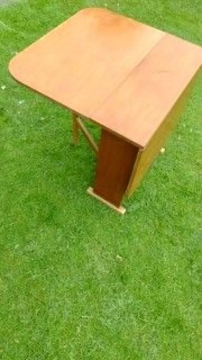 Small drop leaf table - Image 2