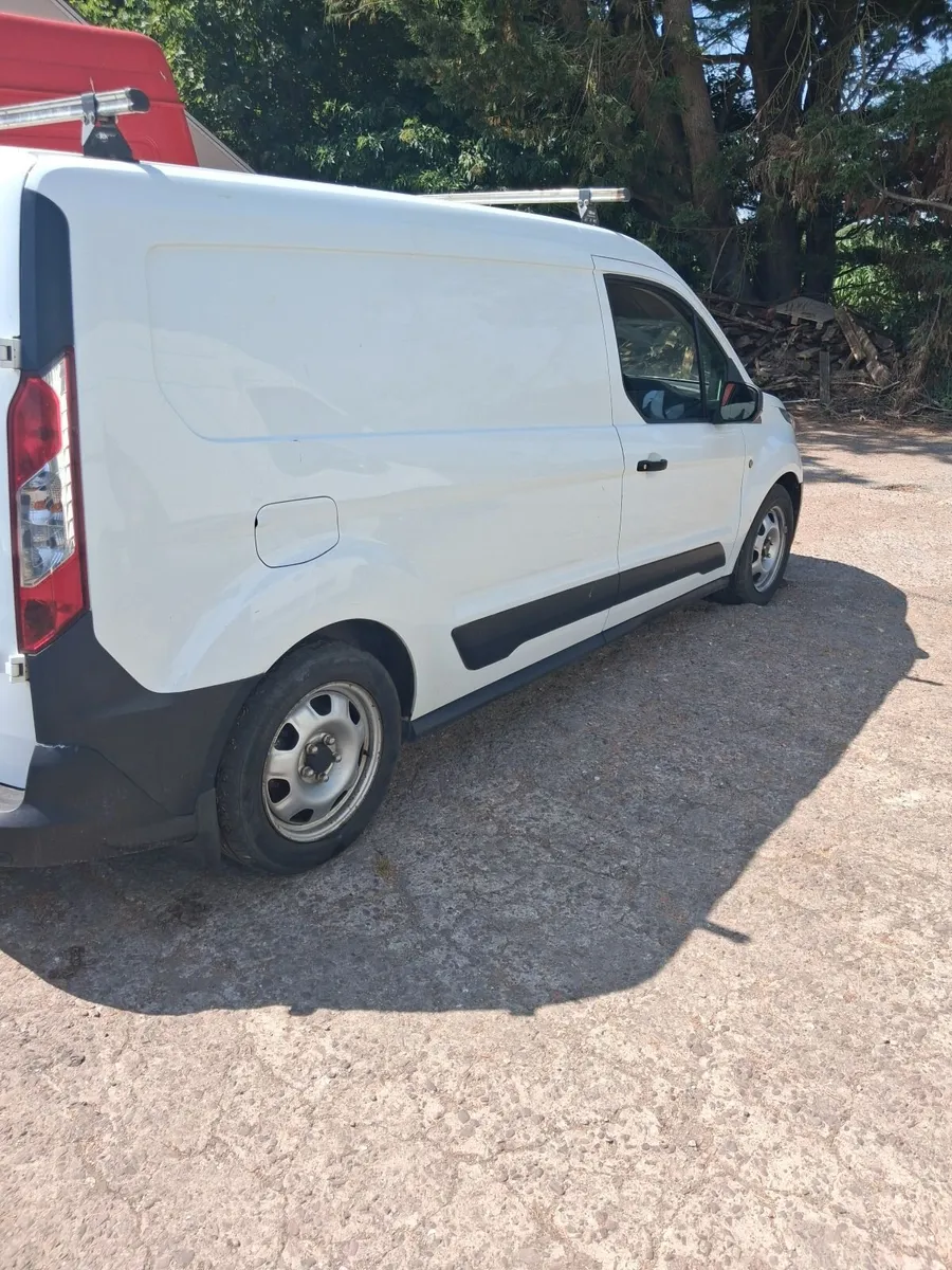 Ford Transit Connect low mileage - Image 1