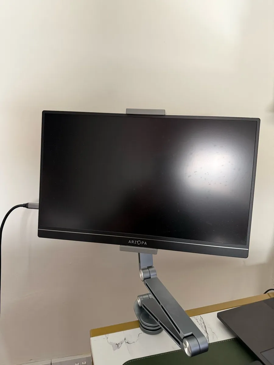 Arzopa Portable Screen & Stand - Image 1