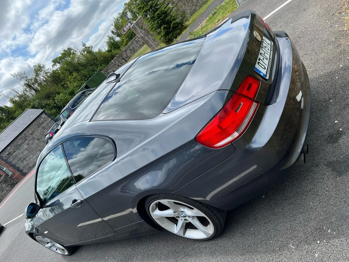 BMW E92 325i - Image 4