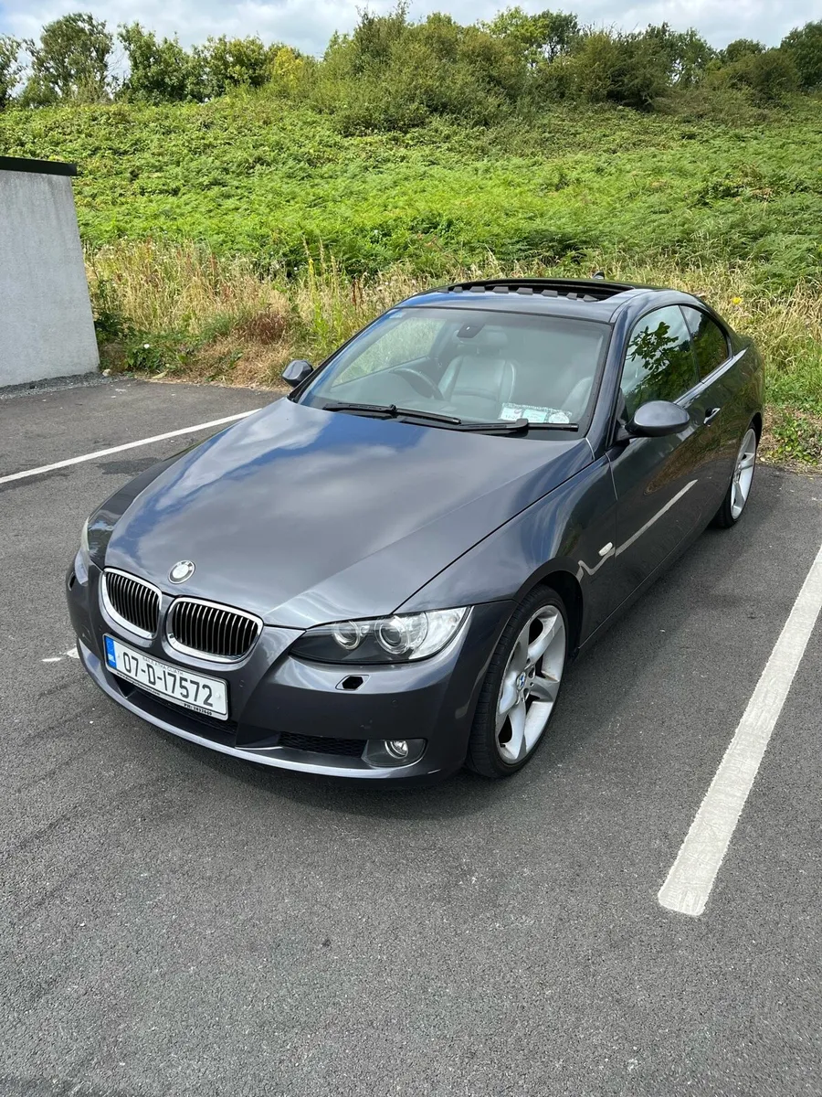 BMW E92 325i - Image 1