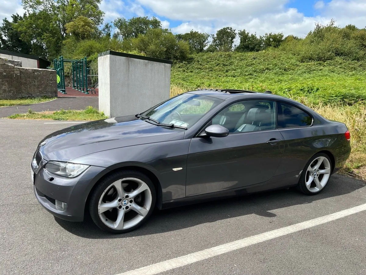 BMW E92 325i - Image 3