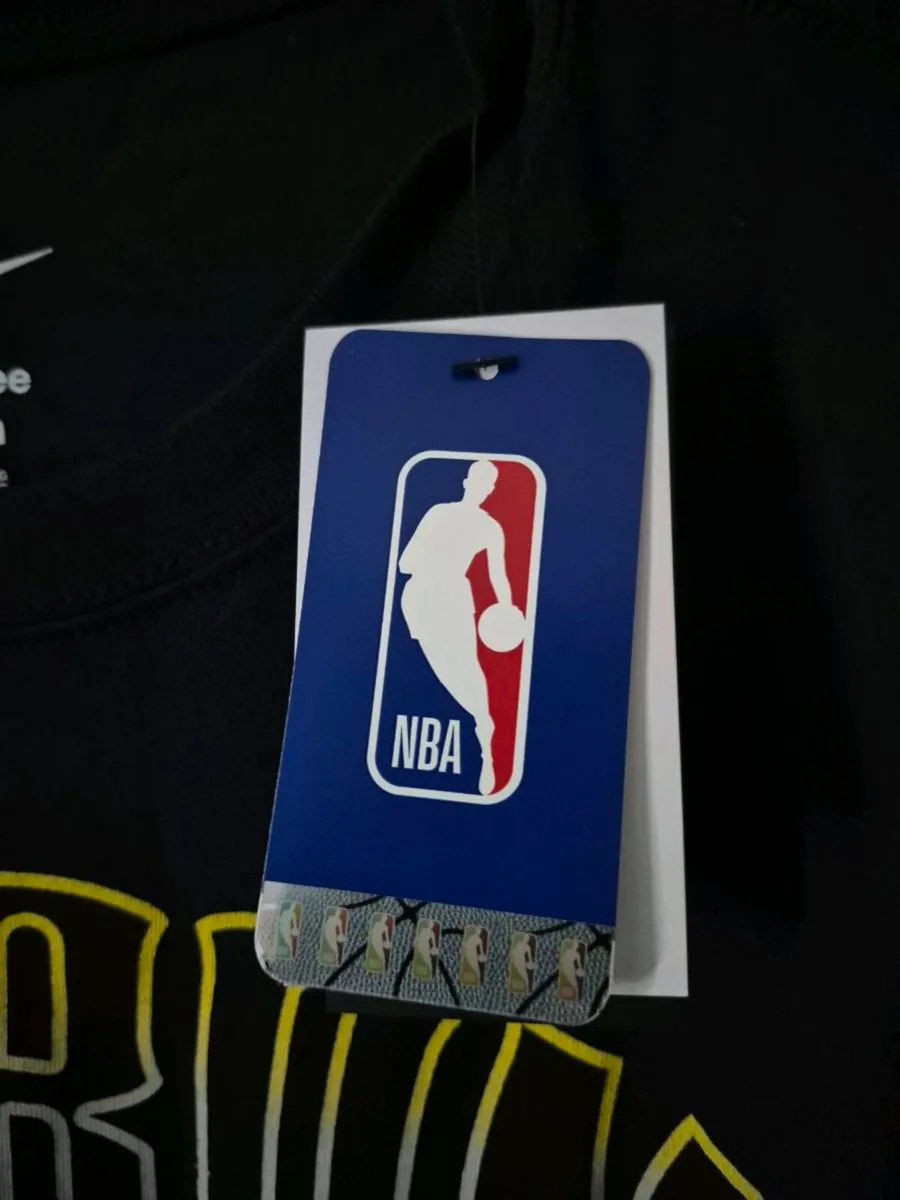 NBA LEBRON JAMES TSHIRT - Image 4