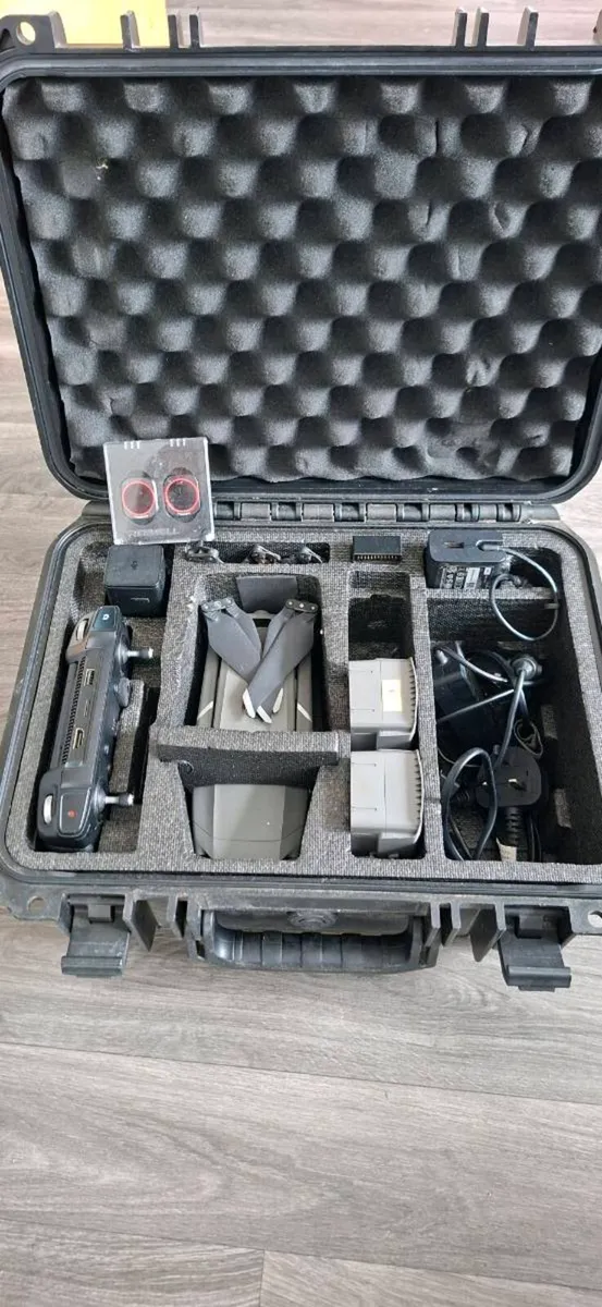 Drone Mavic 2 with smart controller - Image 1