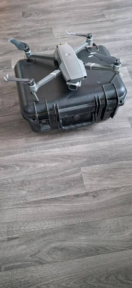 Drone Mavic 2 with smart controller - Image 2