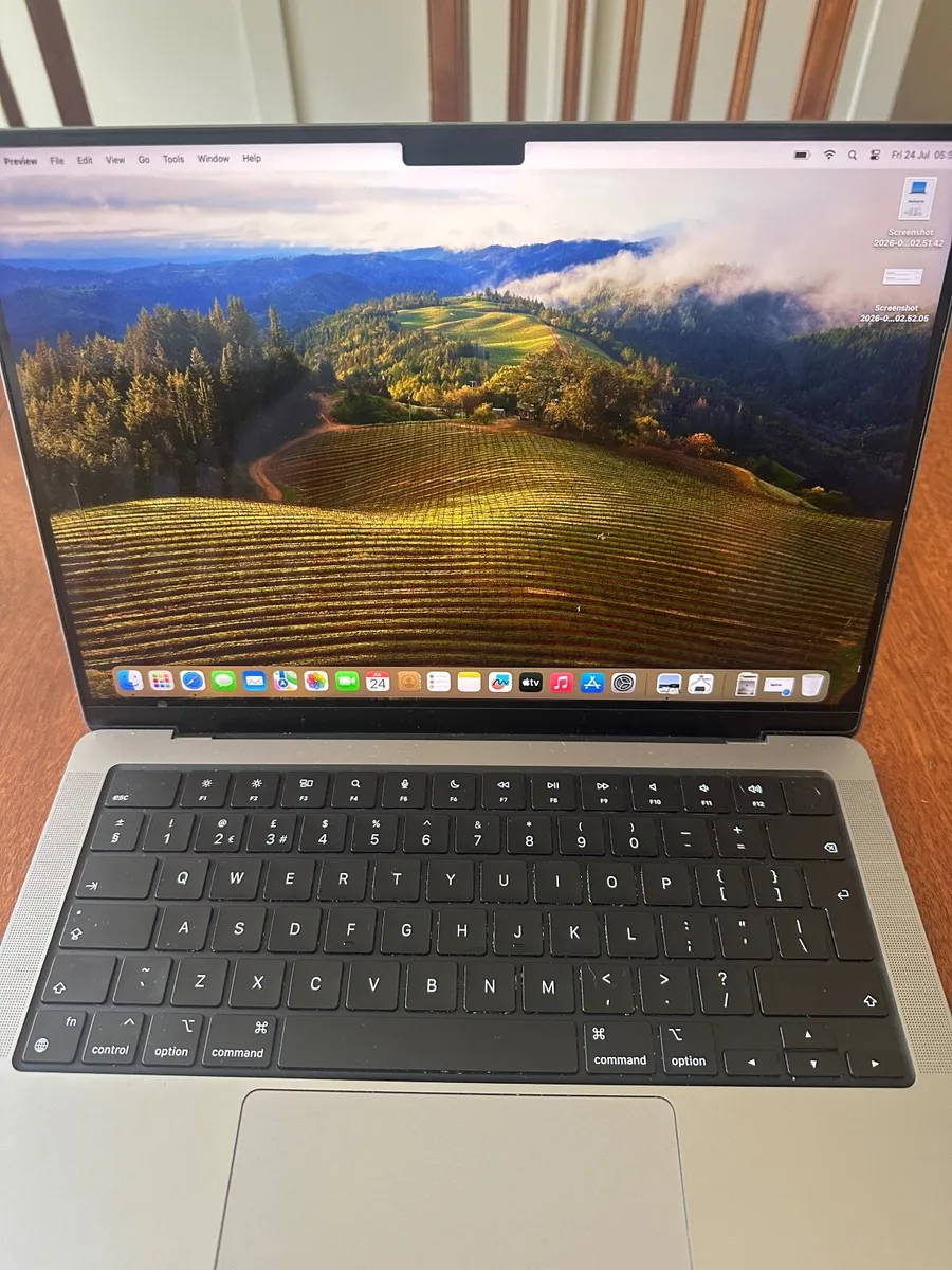 MacBook Pro 14 inch - Image 3