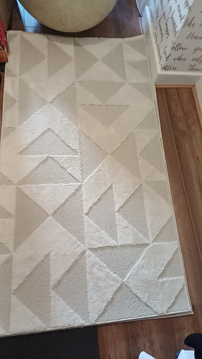 Rugs x 2 - Image 1