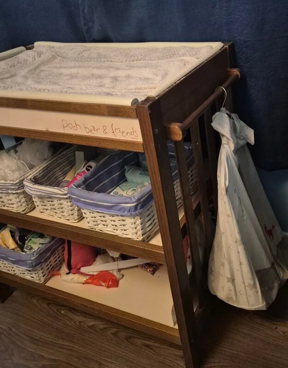 baby Changing unit - Image 2