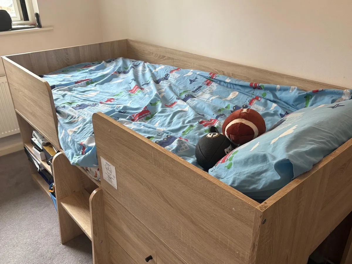 Child’s Bed (up to age 14) with storage - Dublin - Image 4