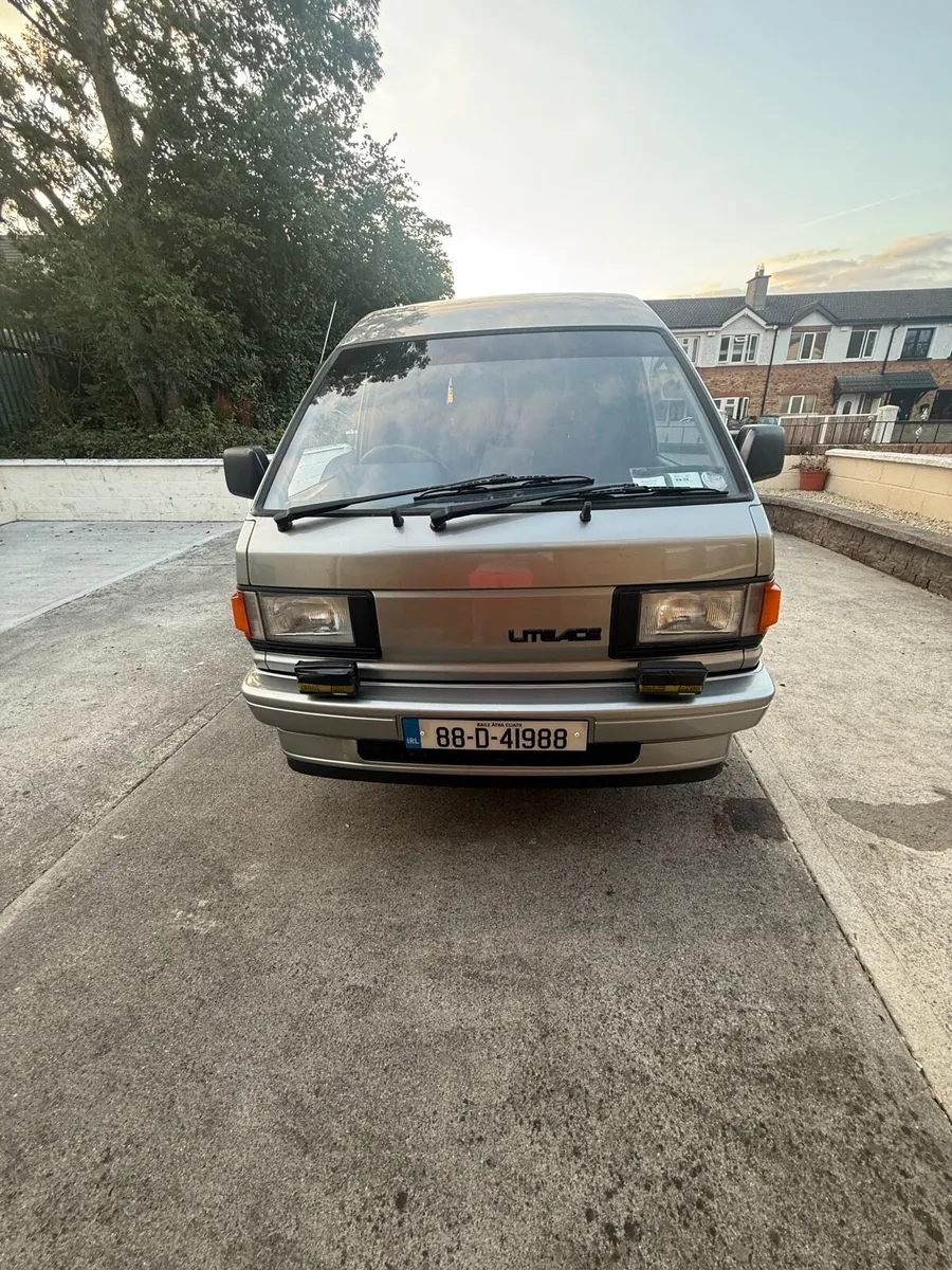 Toyota light ace 1988 - Image 4