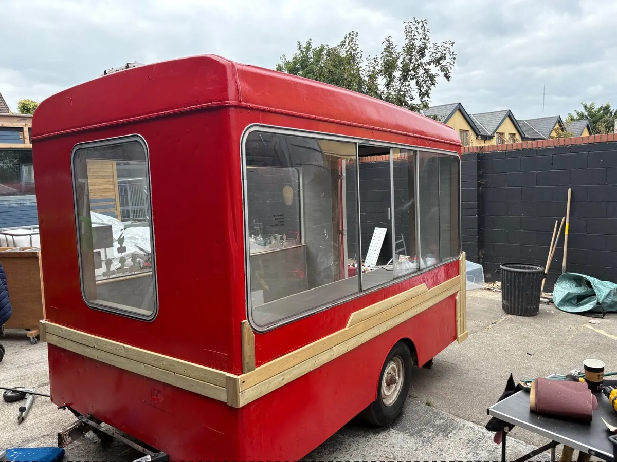 Ice cream van - Image 4