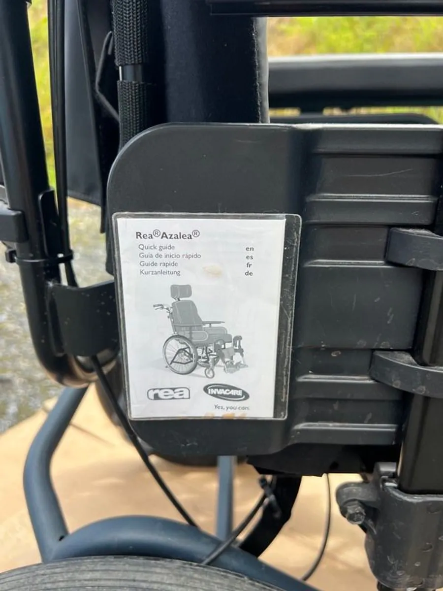 Invacare Rea Azalea Assist Tilt-in-Space Wheelchair (2022) 44x45cm Seat - Image 4