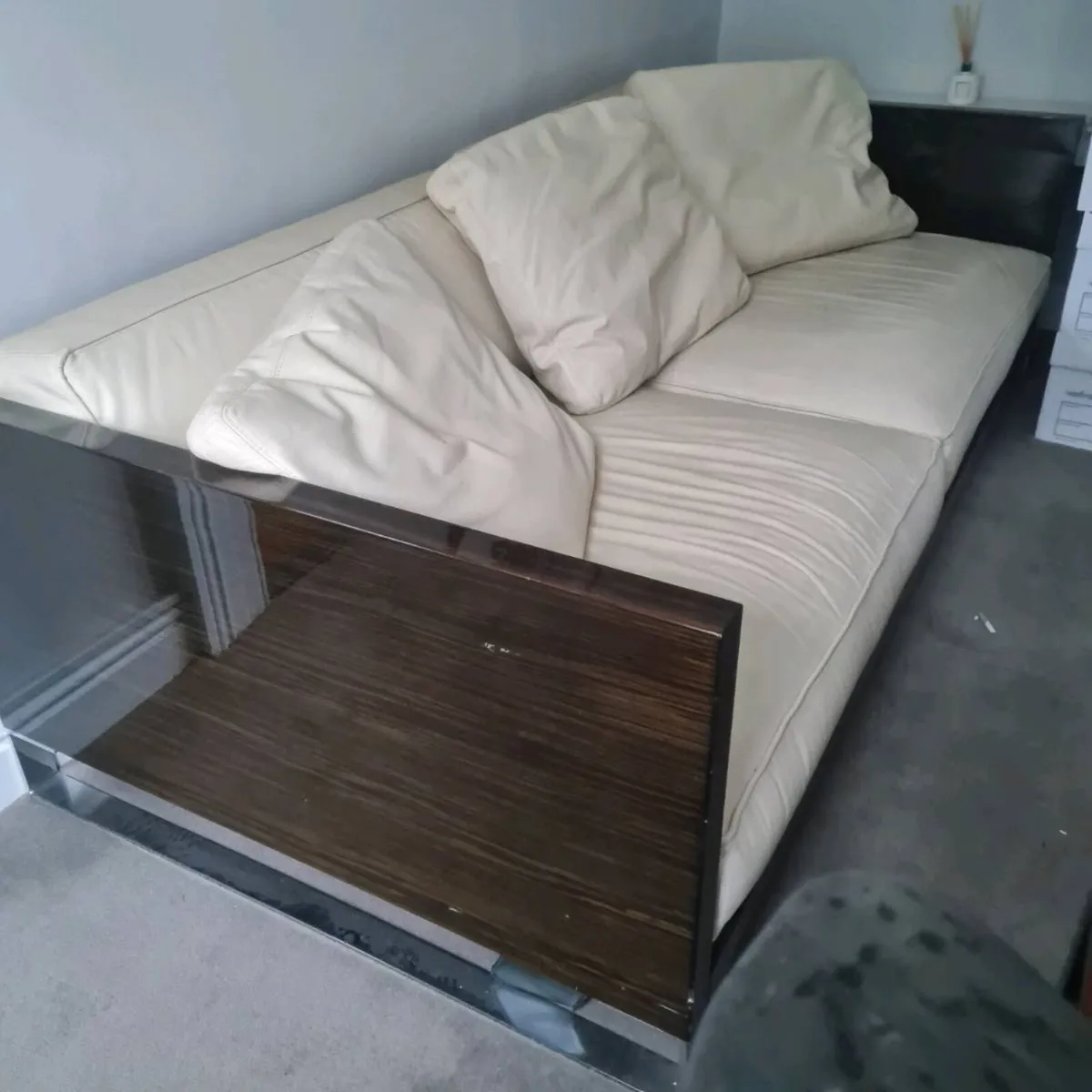 Executive reception suite - Image 1