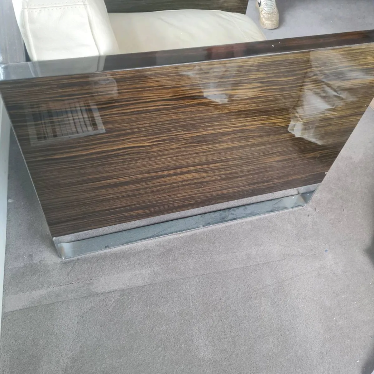 Executive reception suite - Image 4