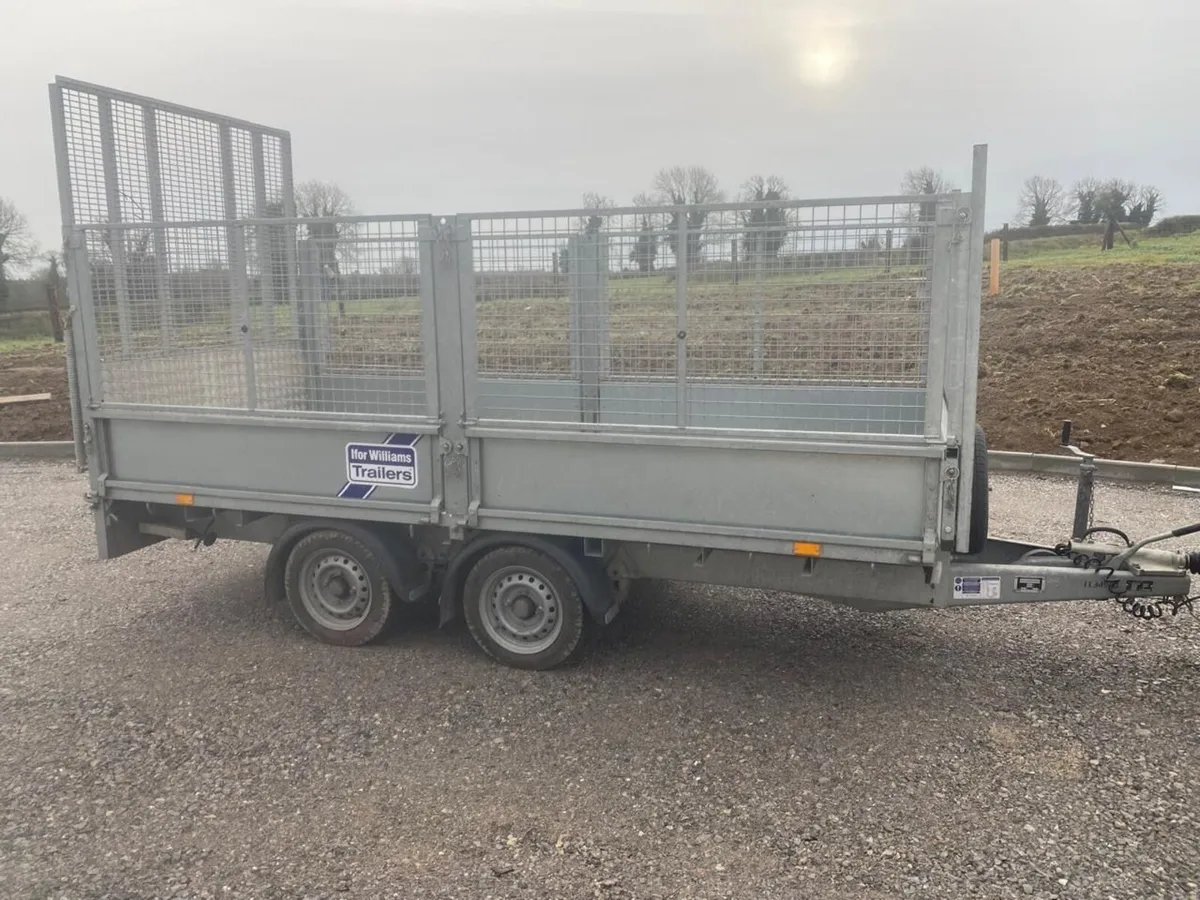 Ifor Williams flat bed & Nugent Cattle trailer - Image 1