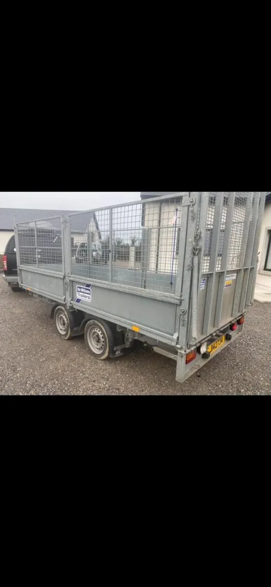 Ifor Williams flat bed & Nugent Cattle trailer - Image 2