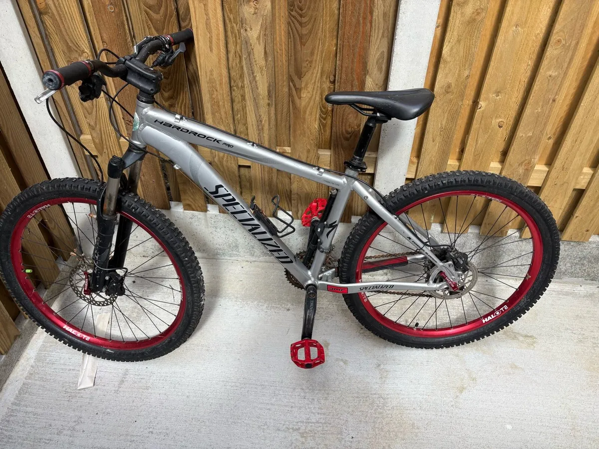 Specialized Hardrock Pro hardtail Bike - Image 1