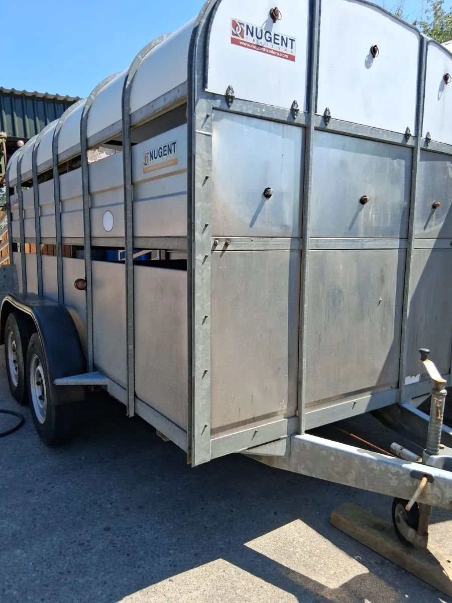 Ifor Williams flat bed & Nugent Cattle trailer - Image 4