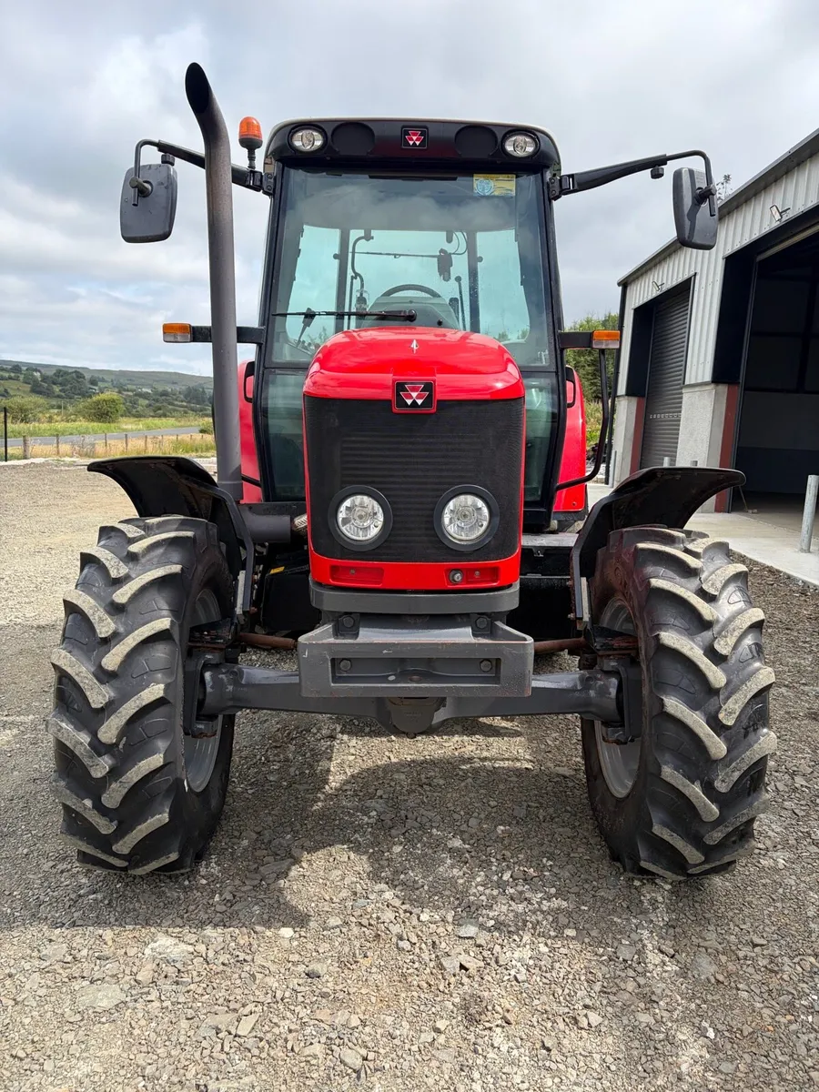 2013 Massey Ferguson 5435 - Image 3