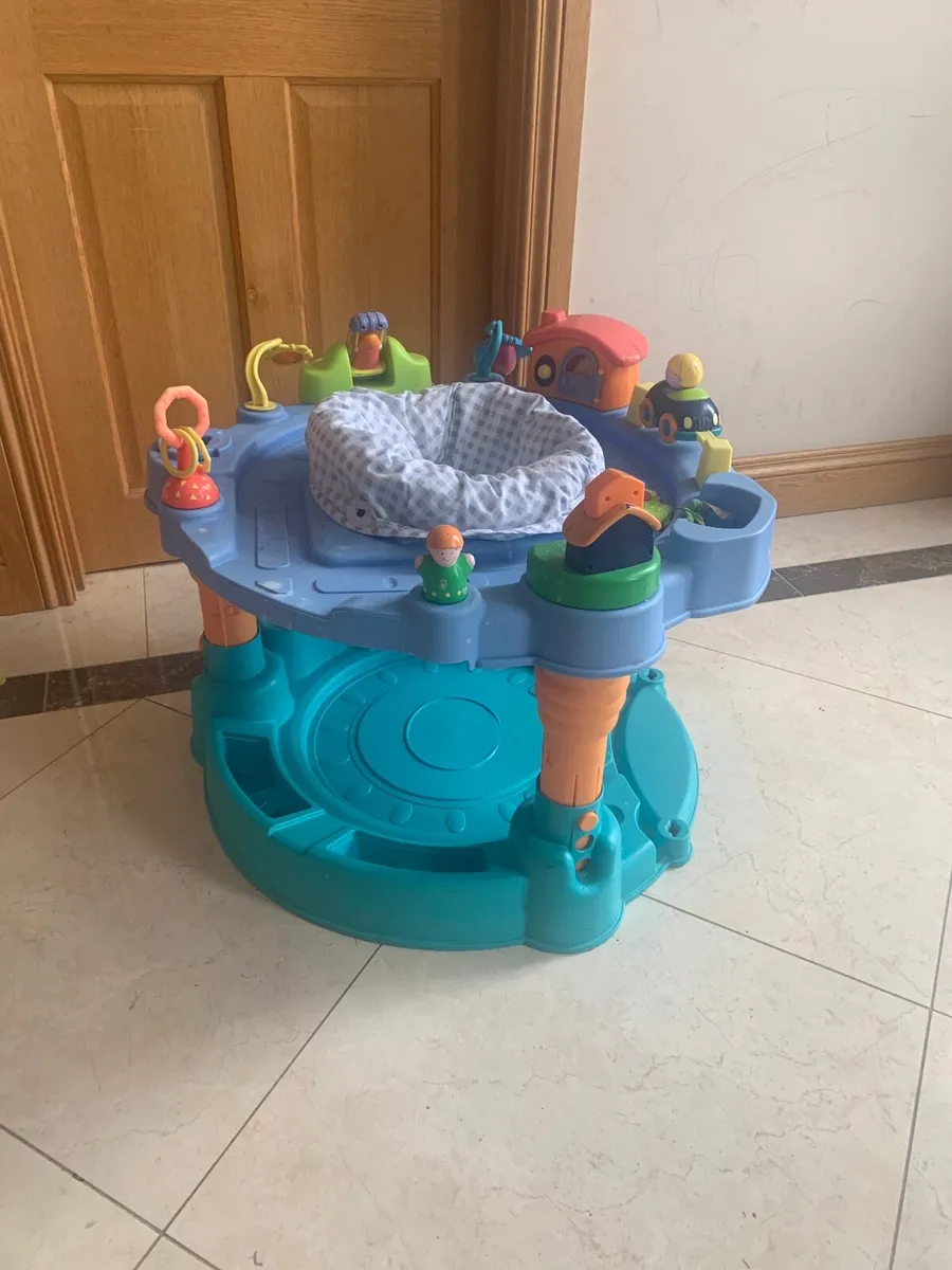 Baby activity station