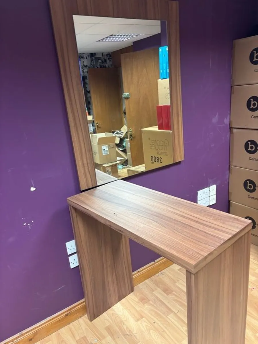 Salon Styling Mirror - Image 3