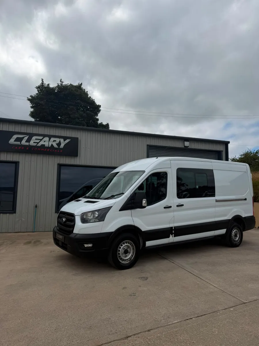Ford Transit 2022 - 7 Seater Crew Van - Image 1