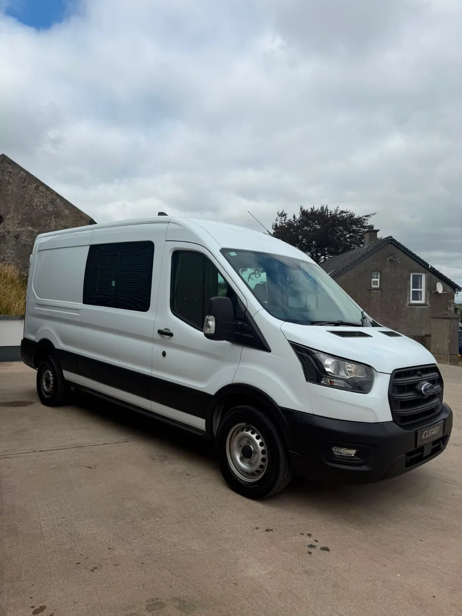 Ford Transit 2022 - 7 Seater Crew Van - Image 3